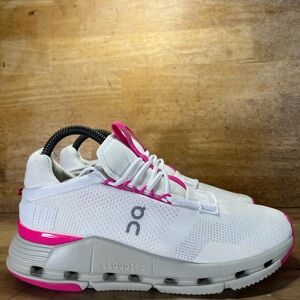 On CloudNova REFLECTIVE Womens Size 7 Running Shoes Sneakers White Pink